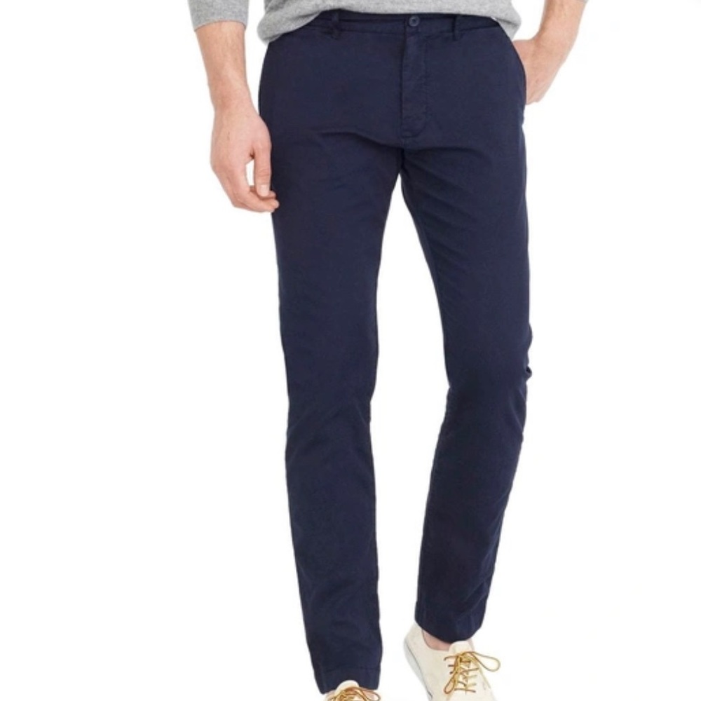 NWOT J. Crew slim-fit lightweight garment-dyed stretch chino in navy 31/30